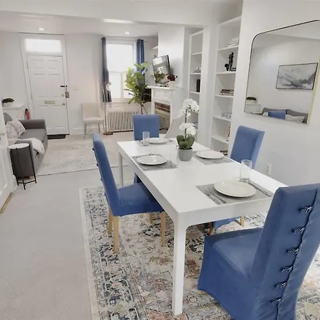 Georgetown Cobblestone Cottage - Private Parking